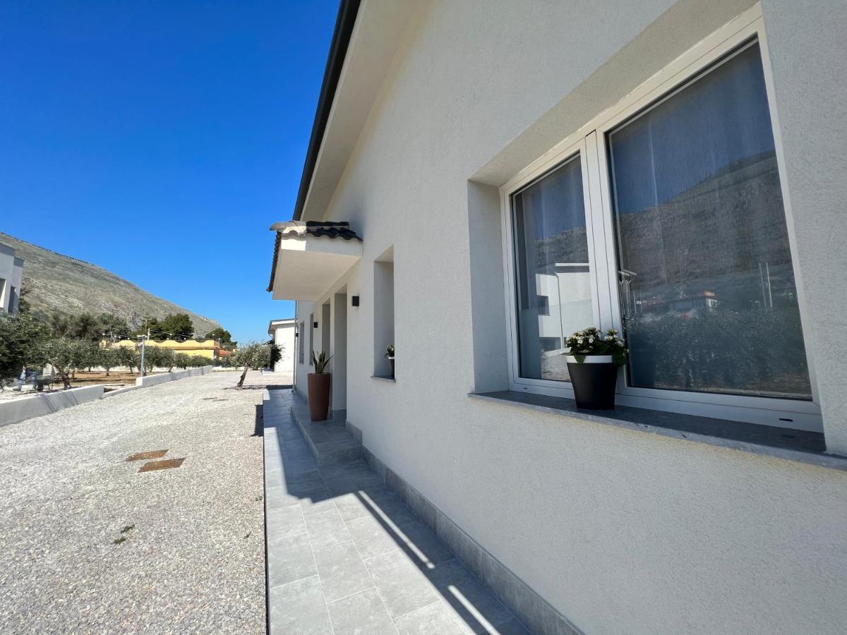 Piante Del Principe Apartment Carini Exterior photo
